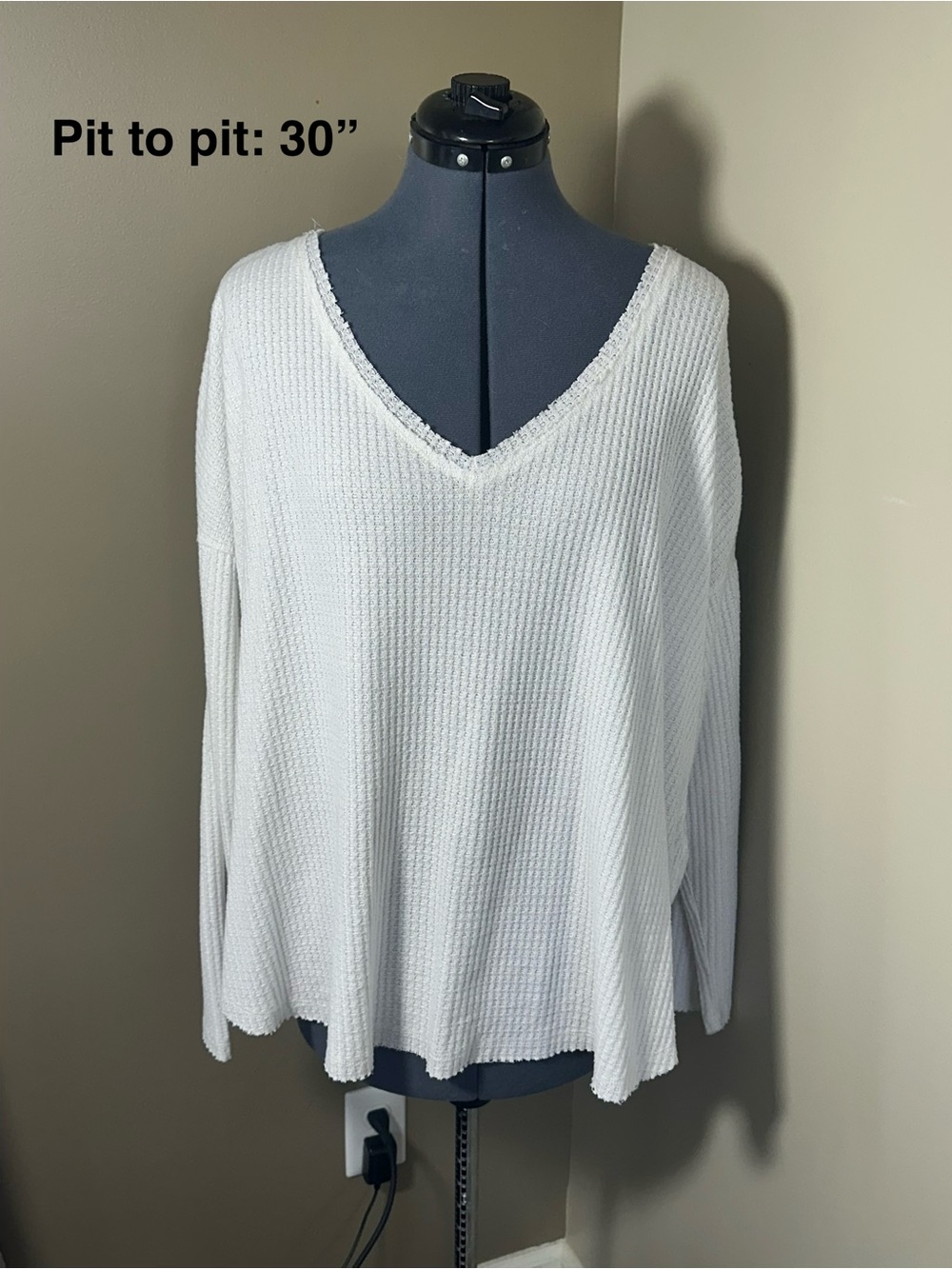 Wild Fable White V-Neck Waffle Knit Sweater - XL